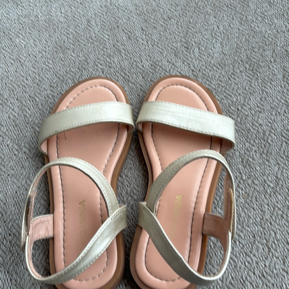 The brand is pandaninjia size 12